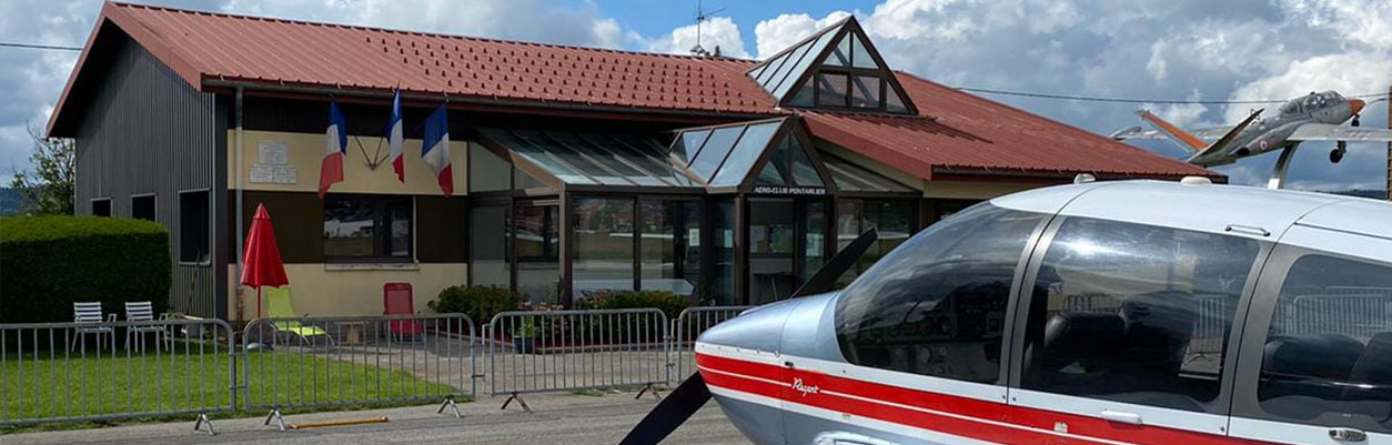 L'aérodrome de pontarlier, les avions et nos structure de bénévole
